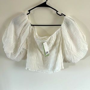 H&M white puff sleeve crop top. NWT. Size XL.